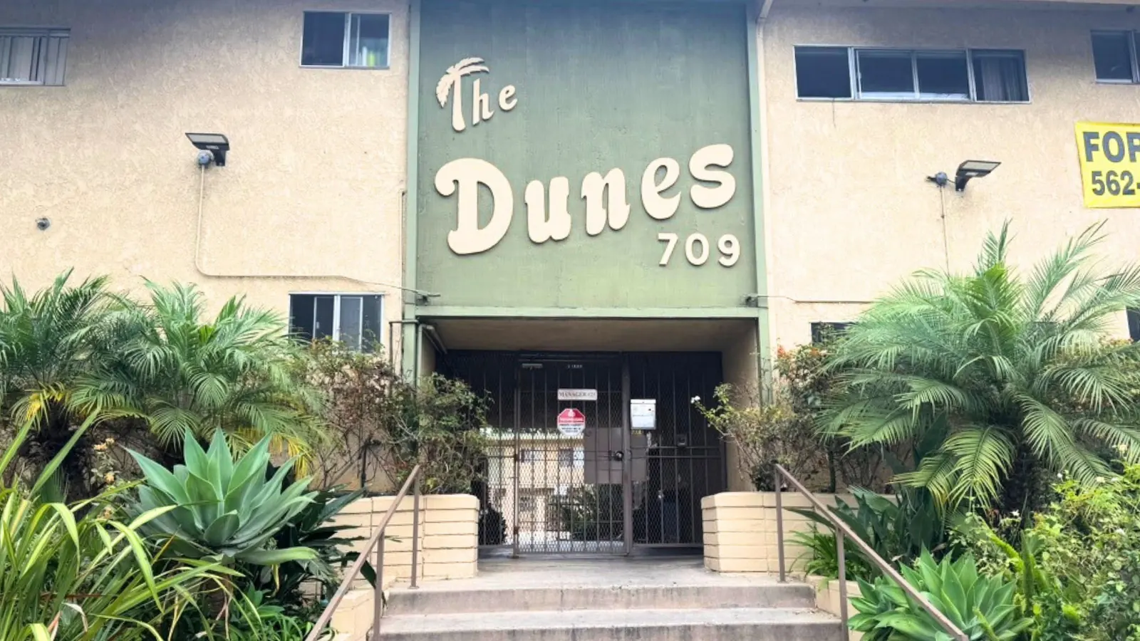 The Dunes apartment from HBO Insecure that Issa lived